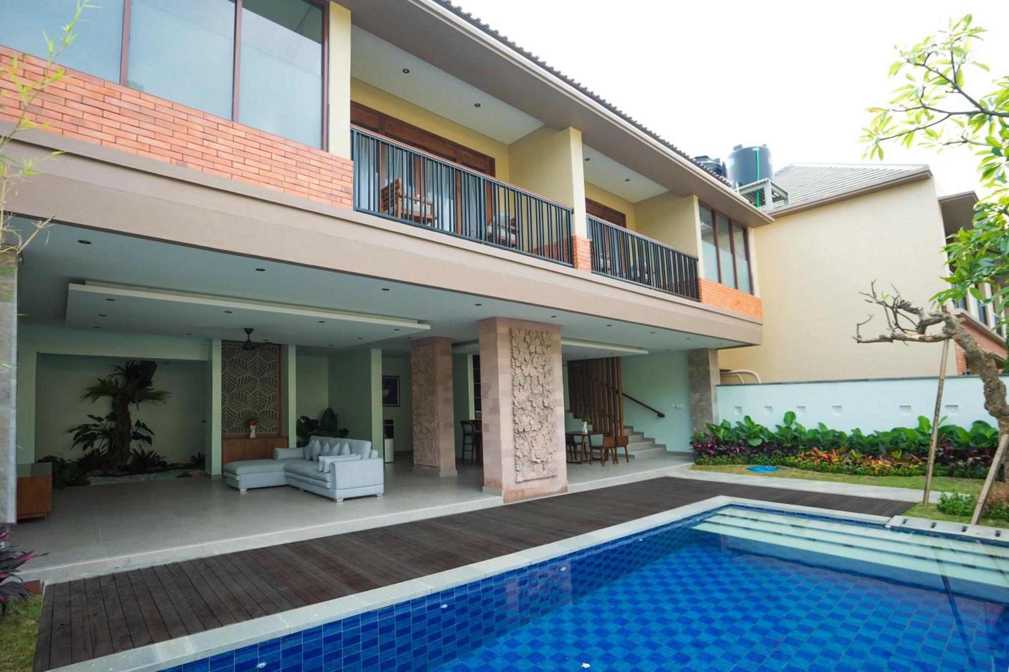 The Grand Villandra Resort Lovina Buitenkant foto